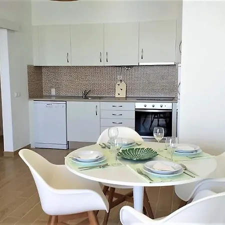 T1 Mira 7 - Remodelado, Ar-condicionado, Vista Mar, Wifi *