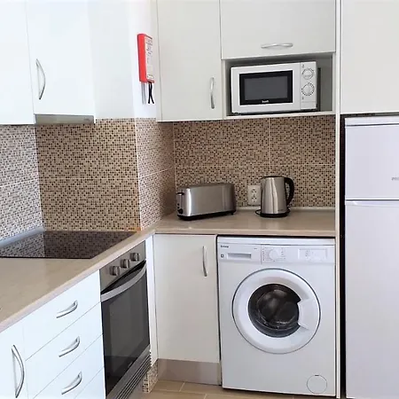 Apartment T1 Mira 7 - Remodelado, Ar-condicionado, Vista Mar, Wifi