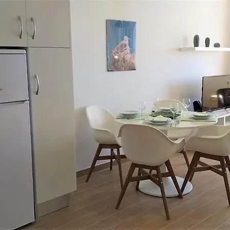 T1 Mira 7 - Remodelado, Ar-condicionado, Vista Mar, Wifi