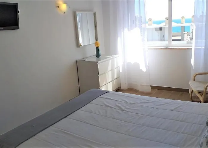 T1 Mira 7 - Remodelado, Ar-condicionado, Vista Mar, Wifi *