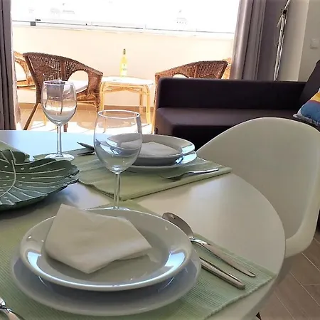 T1 Mira 7 - Remodelado, Ar-condicionado, Vista Mar, Wifi *
